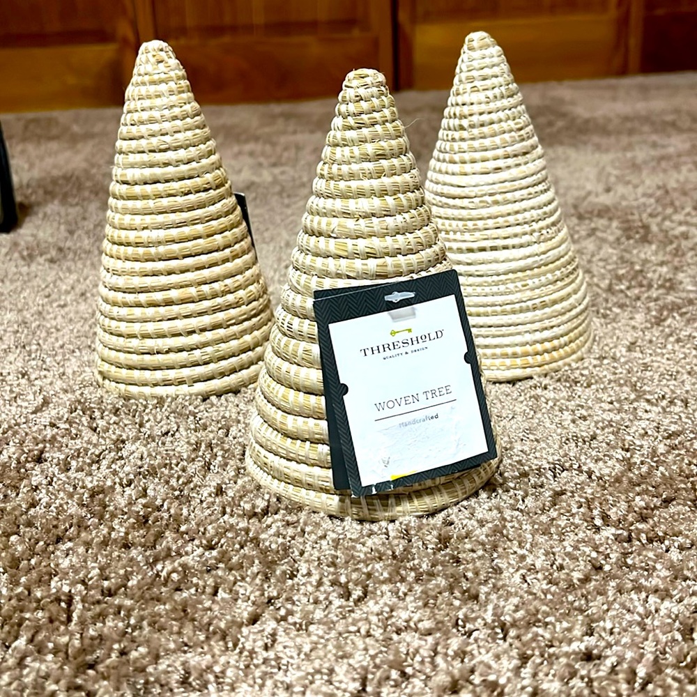 Set 3 woven trees.  NWT.